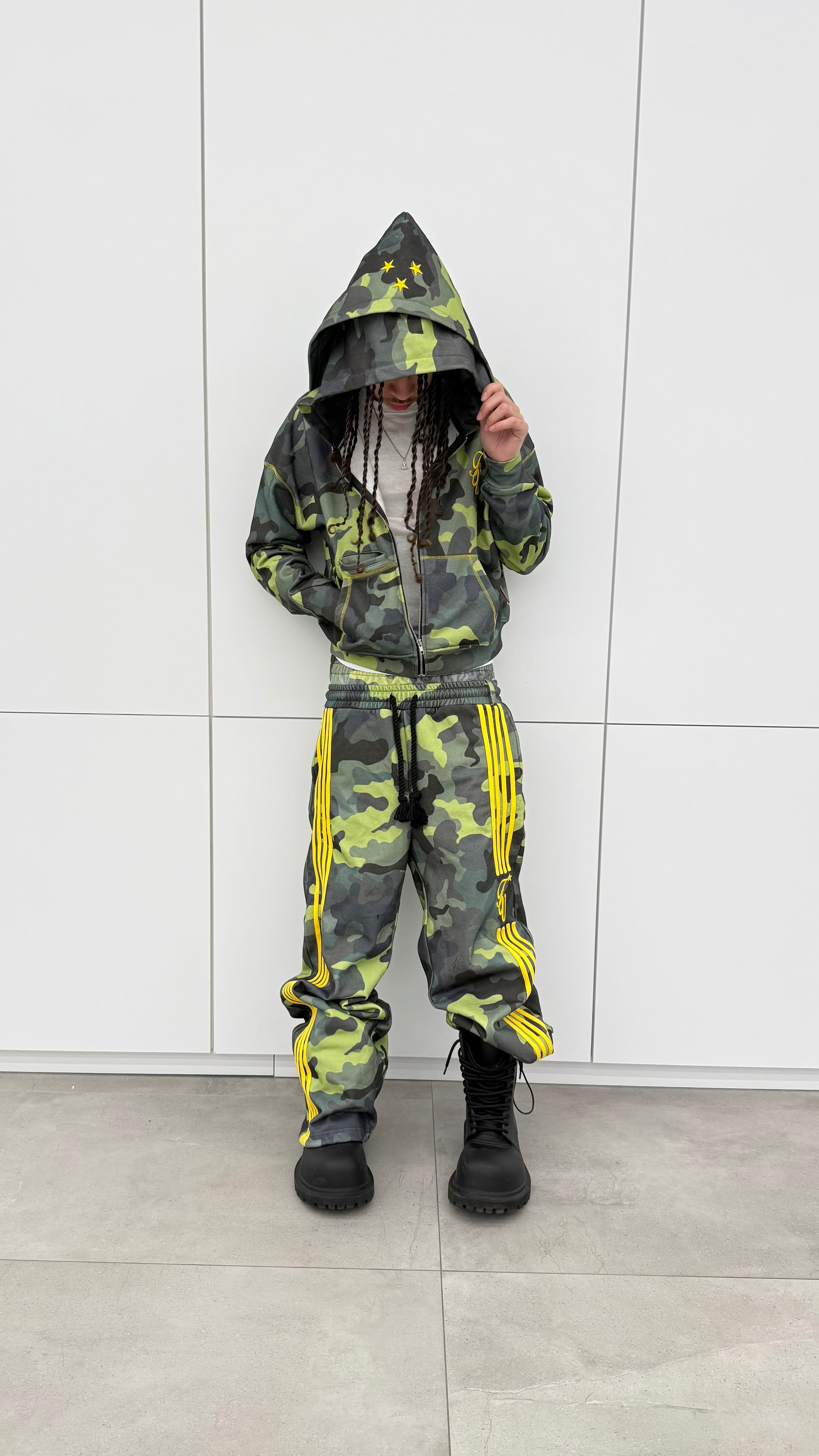 Green Verdant Sweats